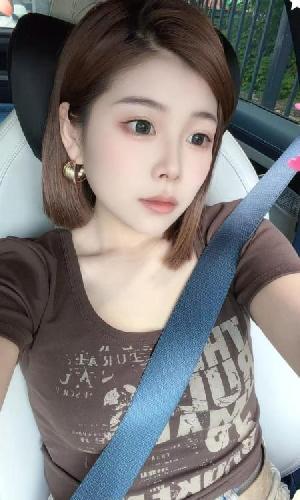 二刷短发美少妇