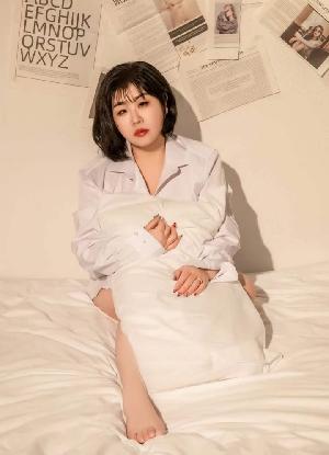 骚逼熟女