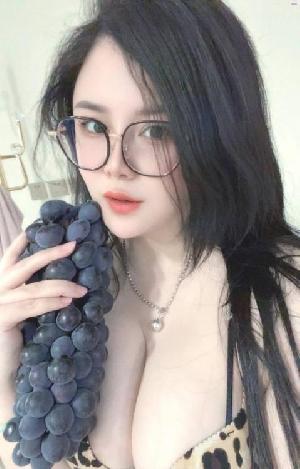 亚运村大奶萌萌