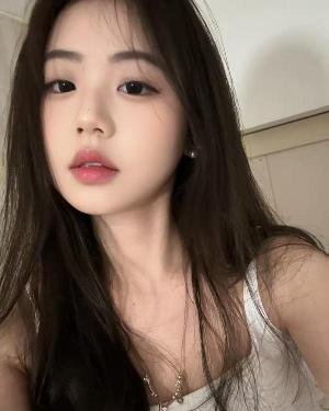 清纯闷骚七七