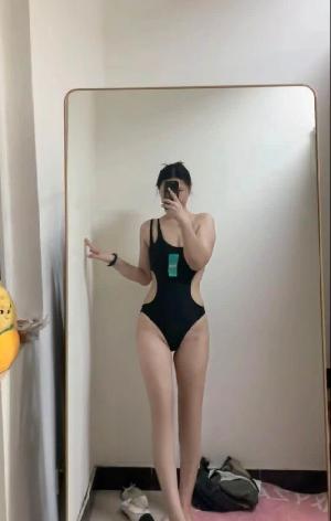 浦东练瑜伽的小烧妹