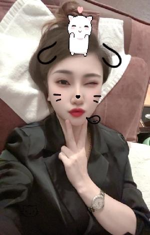 南山清纯小美女