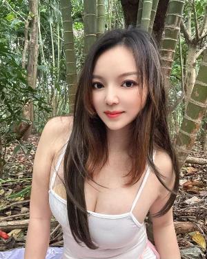 大胸骚妹水床活好