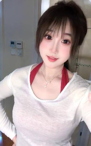 白嫩性感美女凡凡