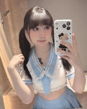 可爱迷人小萝莉爱宝