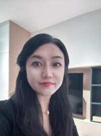 春节开档的少妇