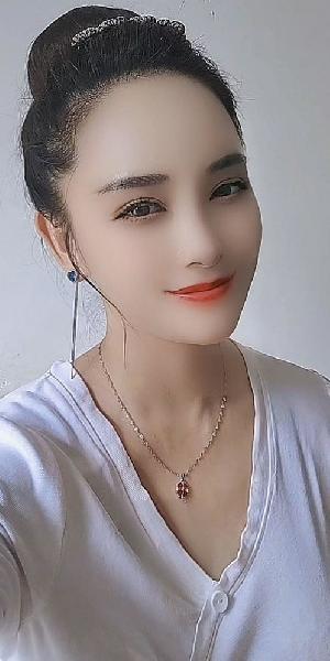 江南烟雨瑜伽姐姐