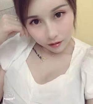 大奶翘臀良家妇女