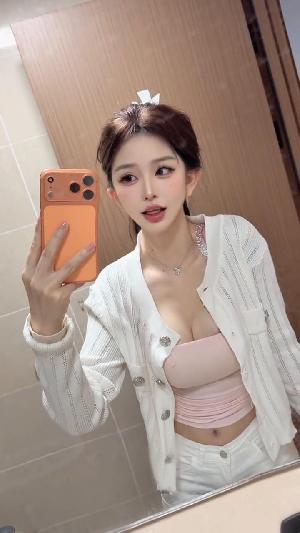 闵行大胸美女小月