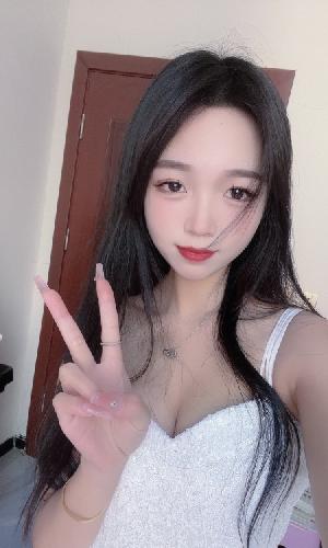 苗条嫩妹彤彤