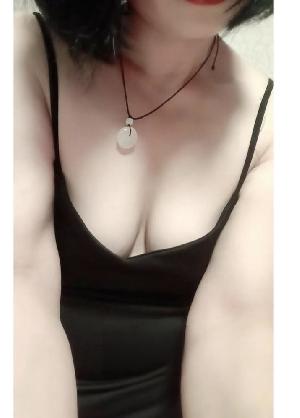 红唇东北少妇燕子