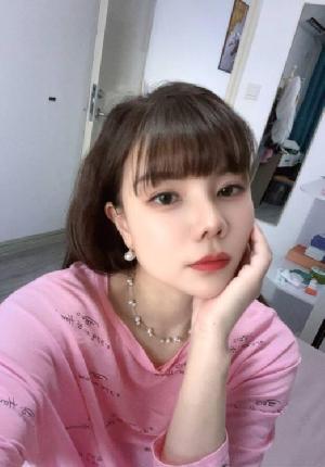 大奶姐姐小叮当
