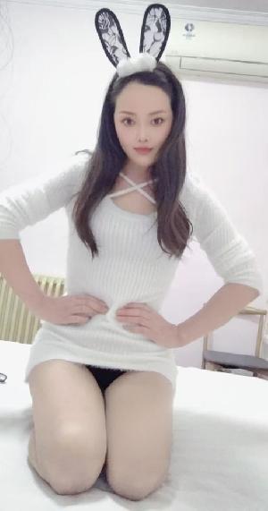 超级会玩的熟女姐姐