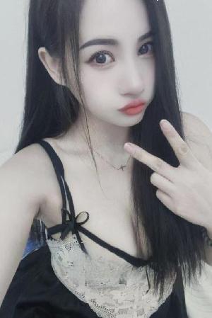 大熊小姐姐会夹人