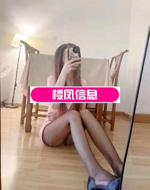 瘦小深喉蛇纹广西女孩