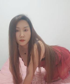 梅花园少妇