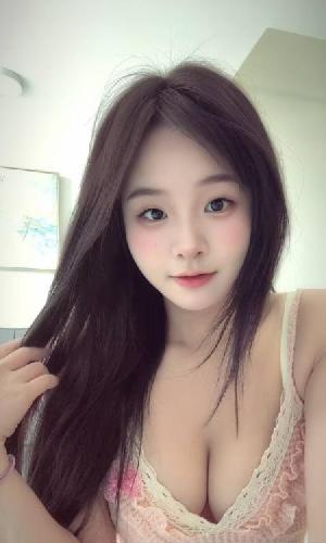 舌吻甜美晶晶