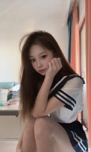制服一线天蓓蓓
