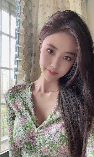 太原反差感骚妹