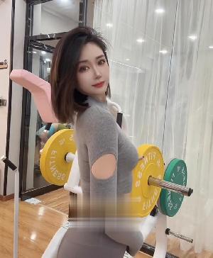 性感极品瑜伽妹