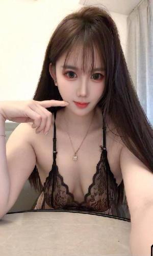苗条女友小小鱼