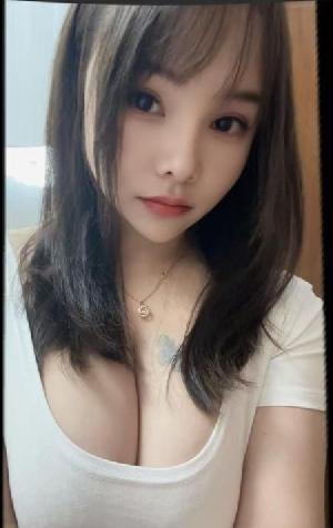 巨乳波霸小骚妹