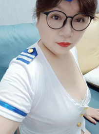 丰满迷人的川妹子