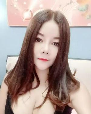 大胸大屁股风骚少妇