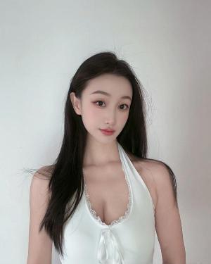 天河女友感十足肖雅