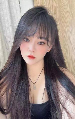 武侯性感粉嫩小师妹