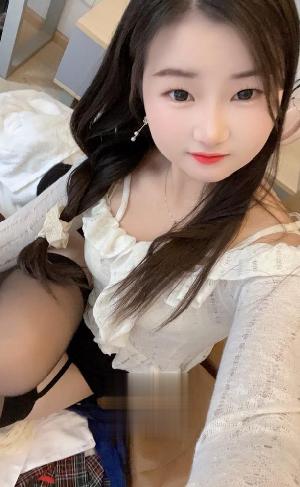 年轻颜值高身材性感