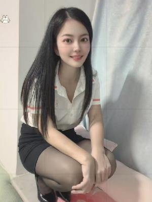 南山纯欲性感大腚少妇