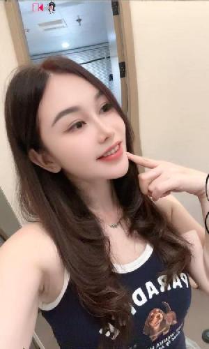 滨江苗条美少妇
