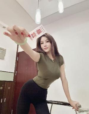 模特御姐小雅