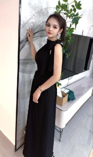 来自新疆的美女