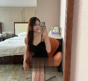 靓丽大胸长腿妹妹