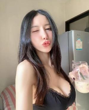 皇姑翘臀小少妇