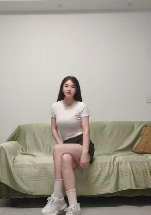 性感长腿御姐冰冰老师