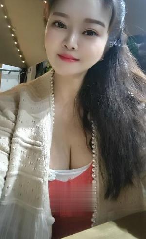 邻居小姐是骚妇