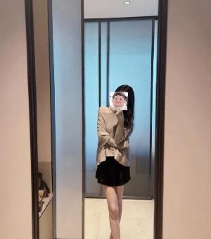 盘亮条顺的小姐姐