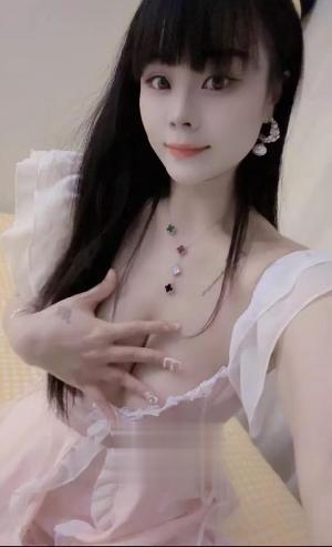 温柔清纯可爱女孩