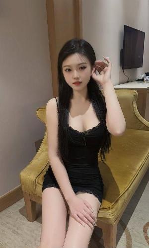 高挑大长腿颜值嫩妹