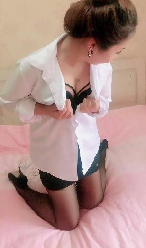 挑逗你性欲的婷婷