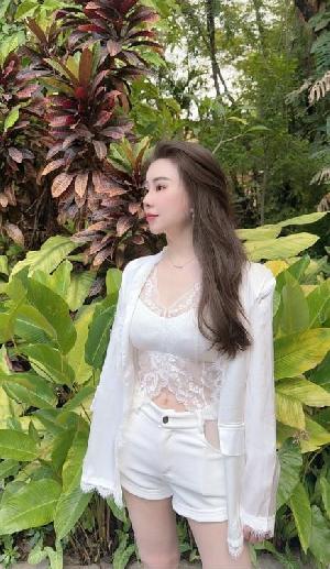 静安白虎姐姐