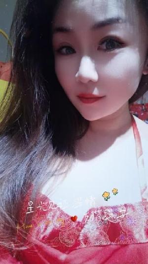 木渎白皙风韵小姐姐