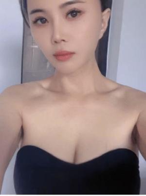 清纯妹子干的奶子