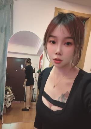 角色扮演长腿晓晓
