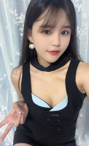 清纯脸蛋兼职妹