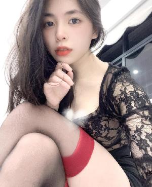 粉嫩姑娘叫床声相当诱人