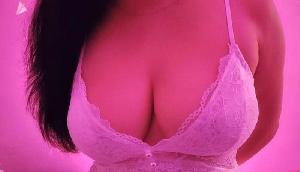 气质型翘臀少妇